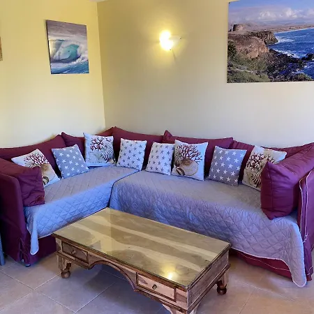 Apartment Cosy Corralejo: With Shared Pool